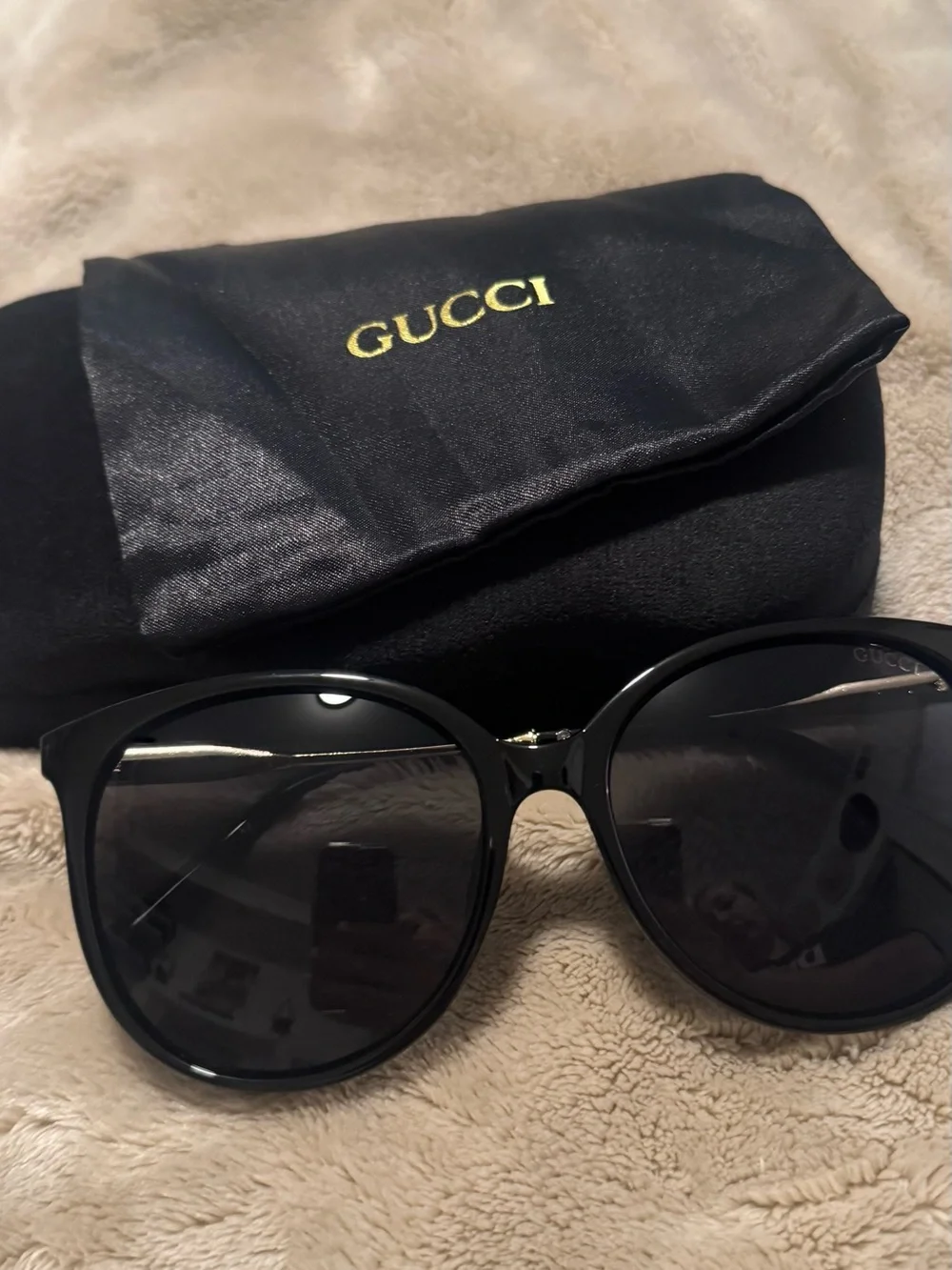 Gucci Women's Black Gloss Oversized Round Sunglasses